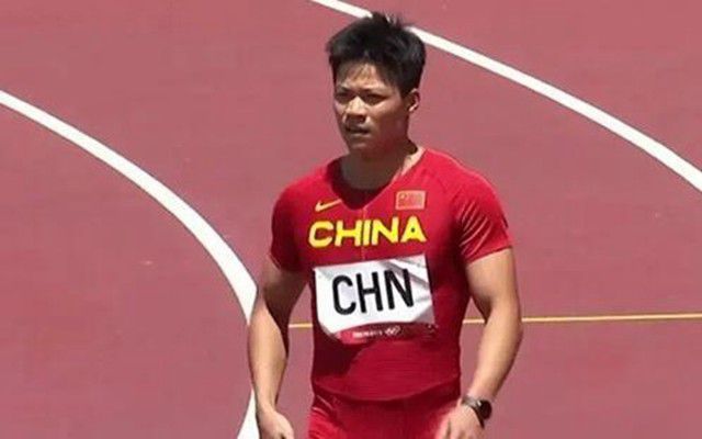 男女边吃奶边做边爱视频