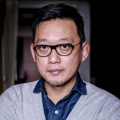 亚洲黄色第一页